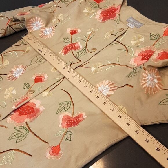 Ann Trinity Tan Floral Embroidered Women's Suit Jacket - Picture 9 of 9